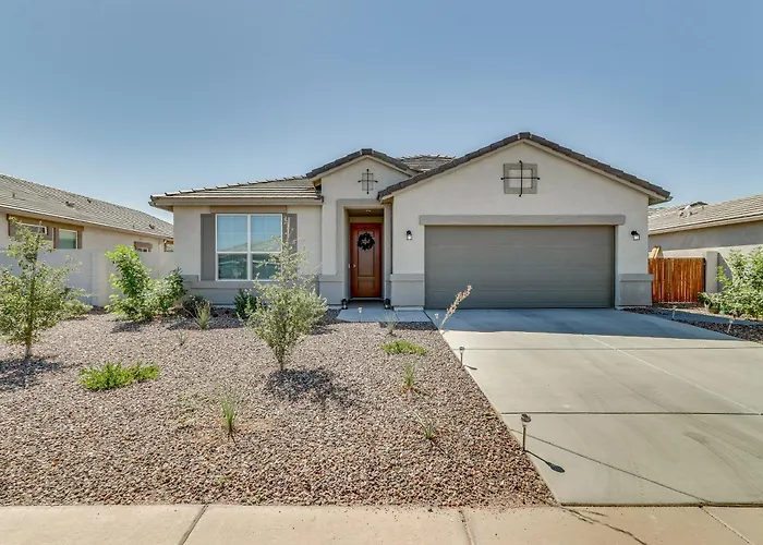 W/ Yard - 1 Mi To Harrah's Casino! Holiday home *